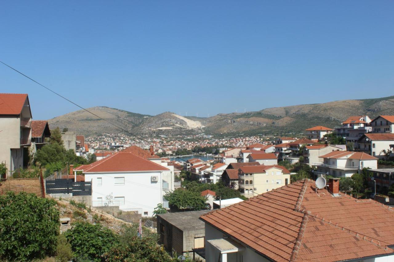 Apartment Udovicic Trogir Exterior foto